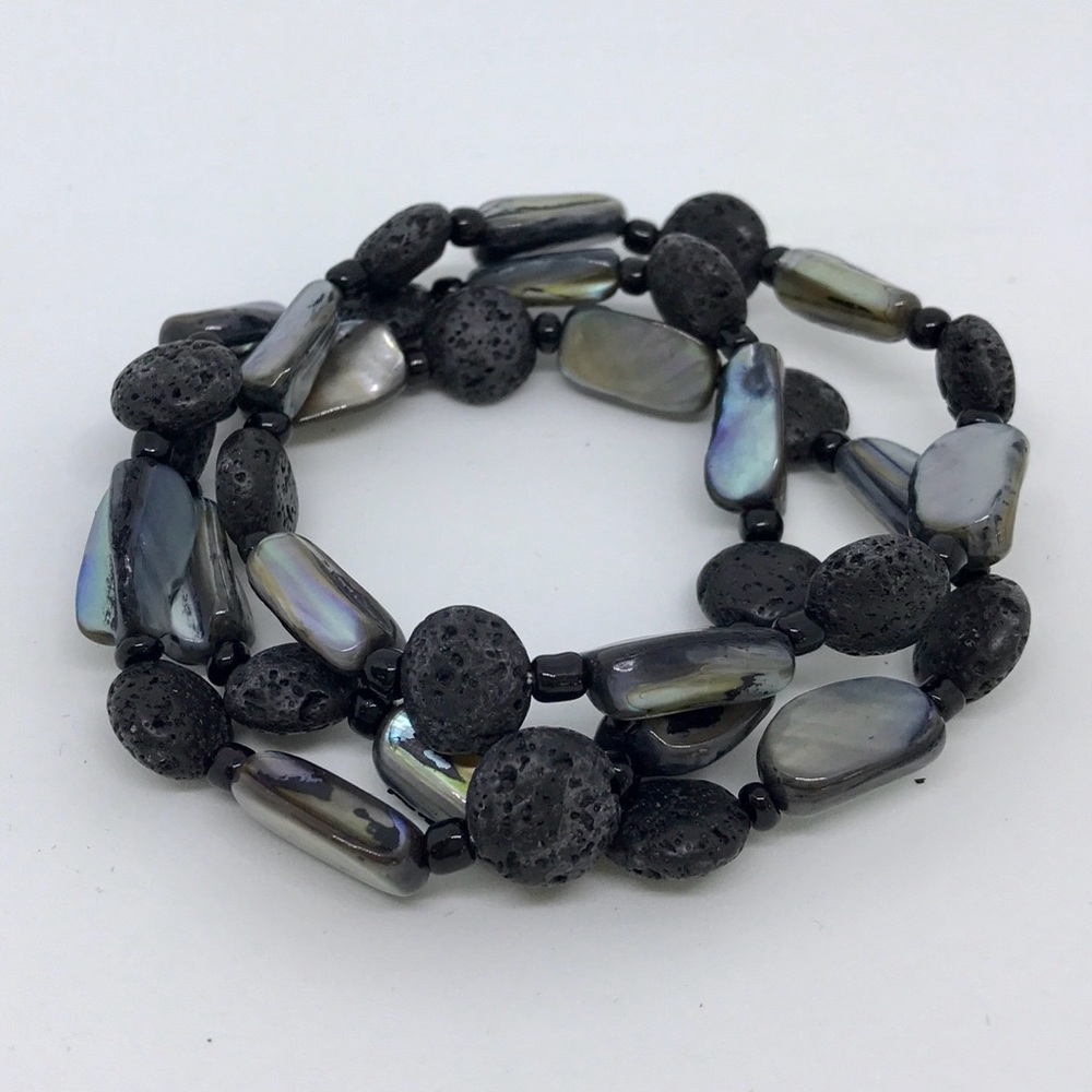 NWOT Premier Designs Elegant Black and Silver Beaded stretch Bracelet